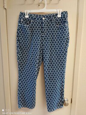 Women's Charter Club Navy Print Cotton Stretch Capri Pants Size 10
